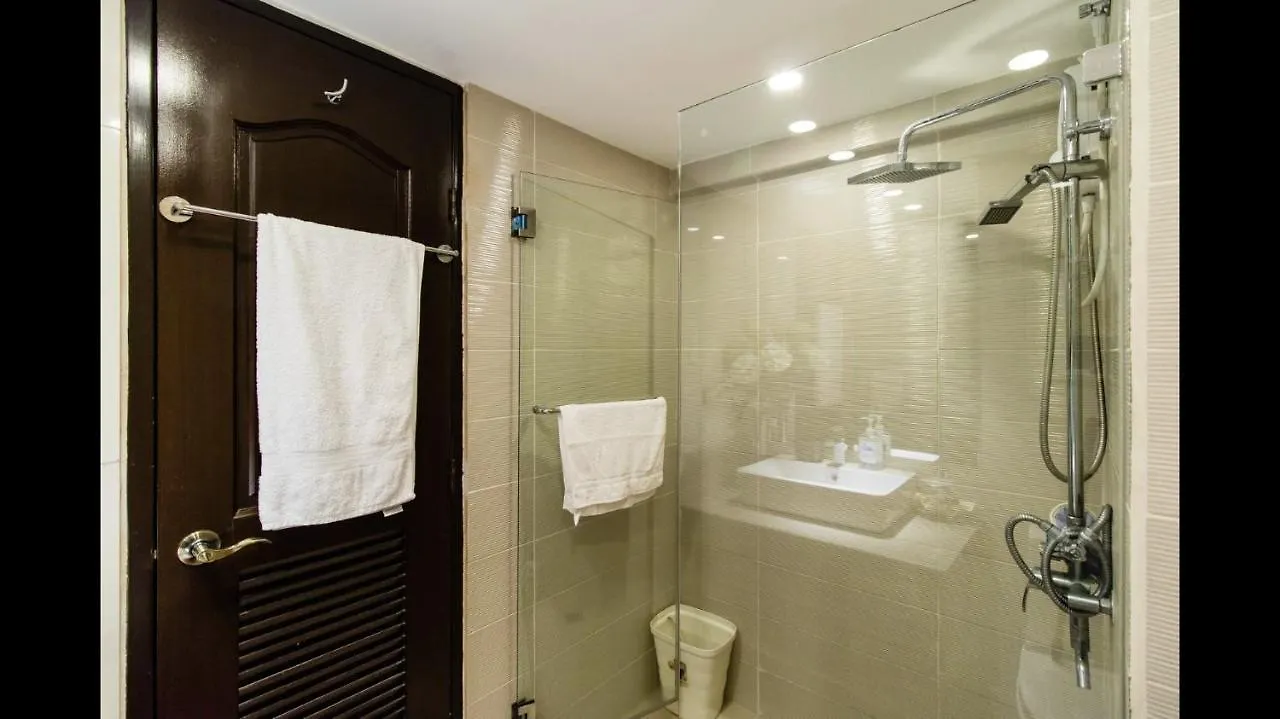 Grand Apartment Near Bgc Manila 0*,