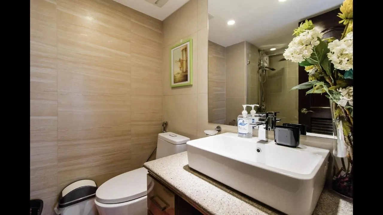 Grand Apartment Near Bgc Manila